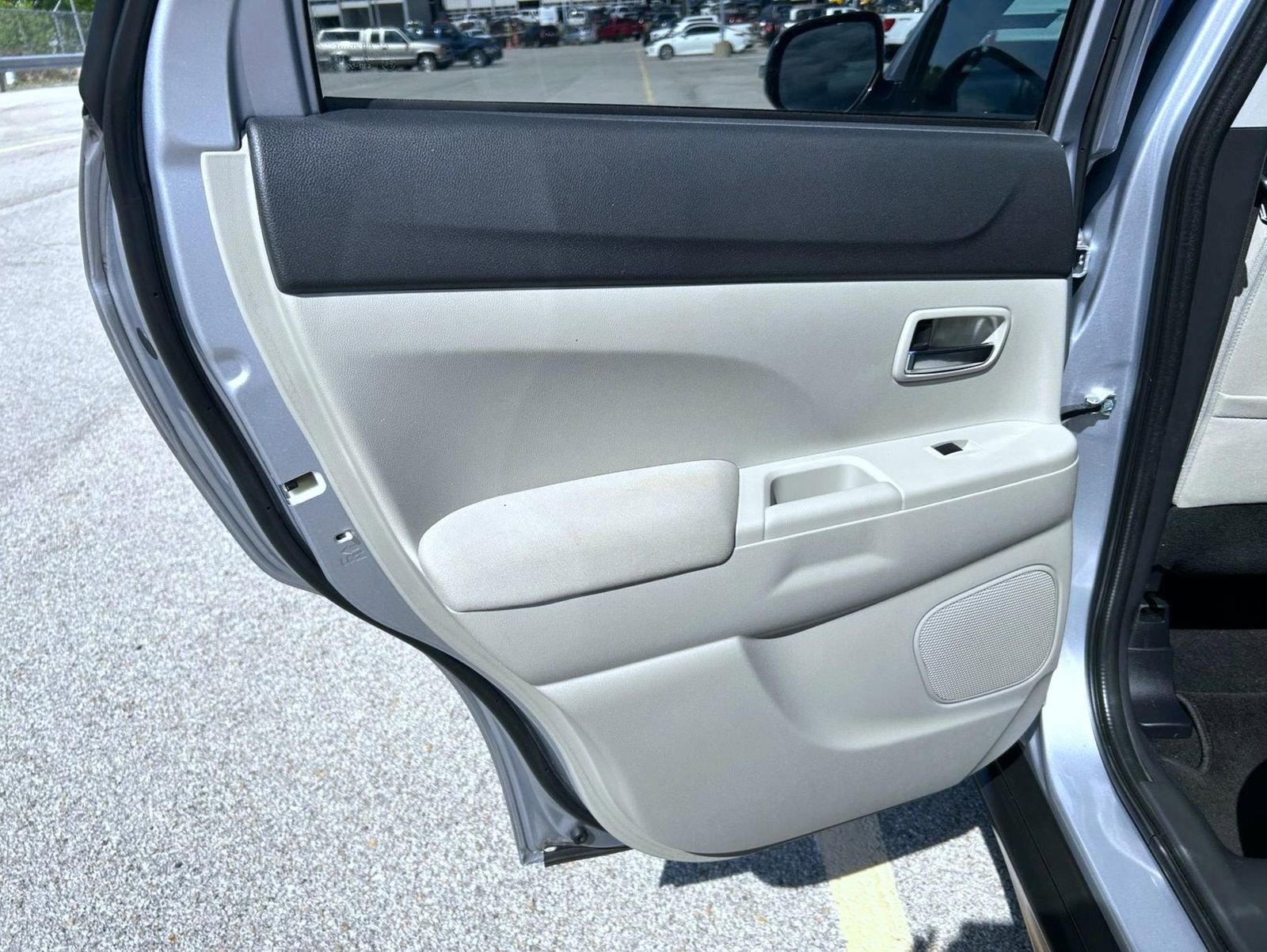 Used 2017 Mitsubishi Outlander Sport SE FWD image 20