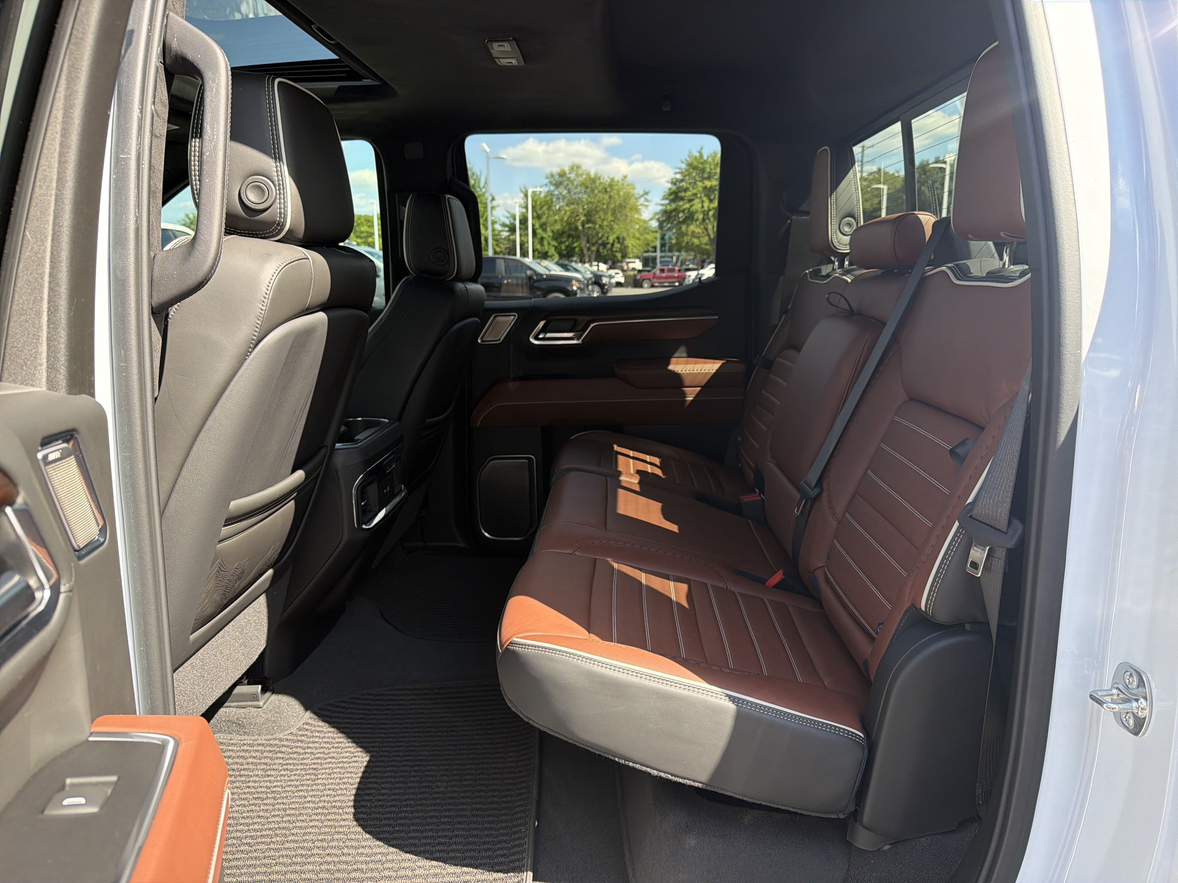 Used 2026 GMC Sierra 1500 Denali Ultimate AWD/4WD image 32