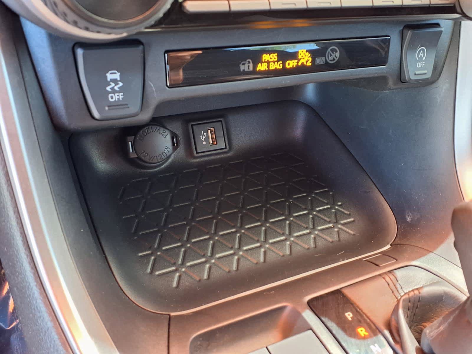 Used 2024 Toyota RAV4 LE FWD image 24