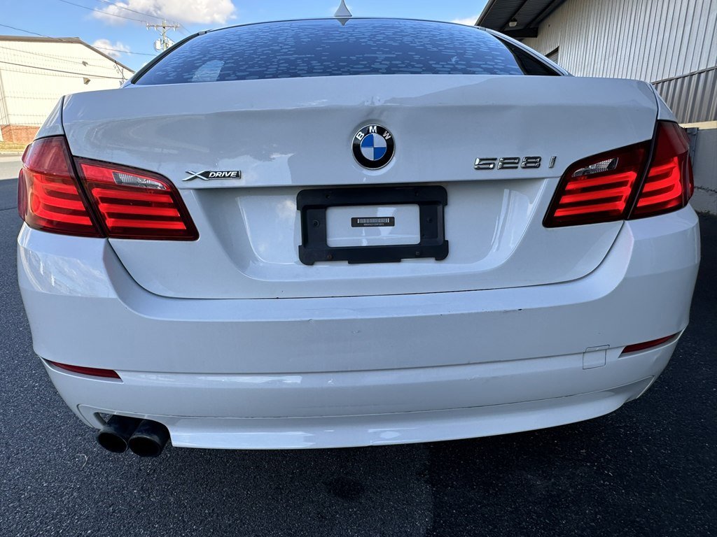 Used 2013 BMW 528i xDrive Sedan image 4