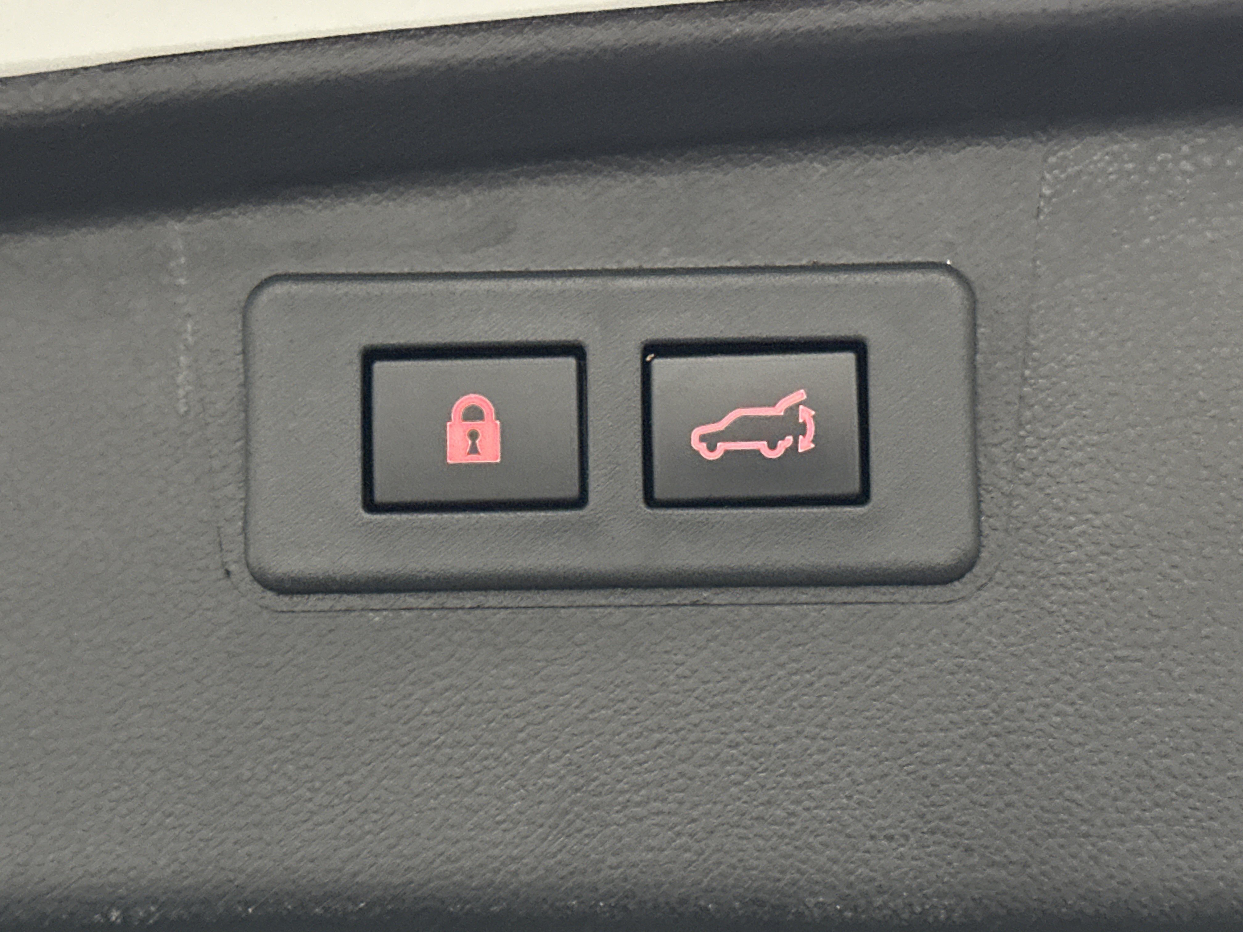 Used 2024 Subaru Outback Premium image 14