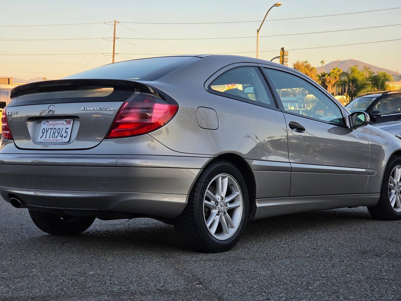 Used 2003 Mercedes-Benz C 230 Coupe image 17