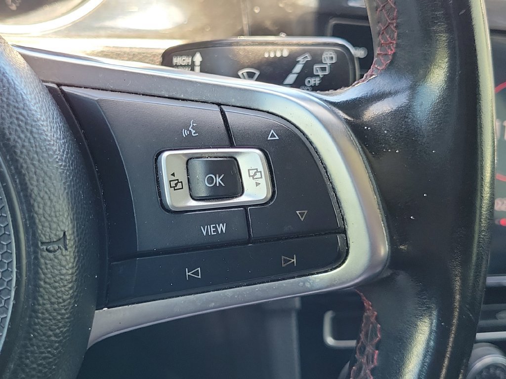Used 2020 Volkswagen GTI S FWD image 31