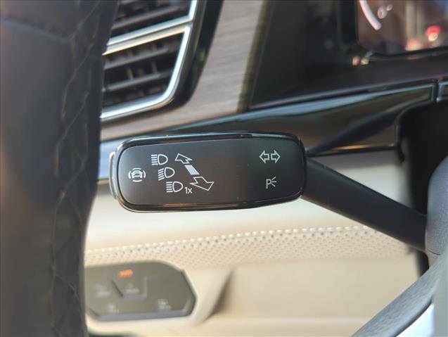 Used 2025 Volkswagen Atlas SEL Premium R-Line AWD/4WD image 15