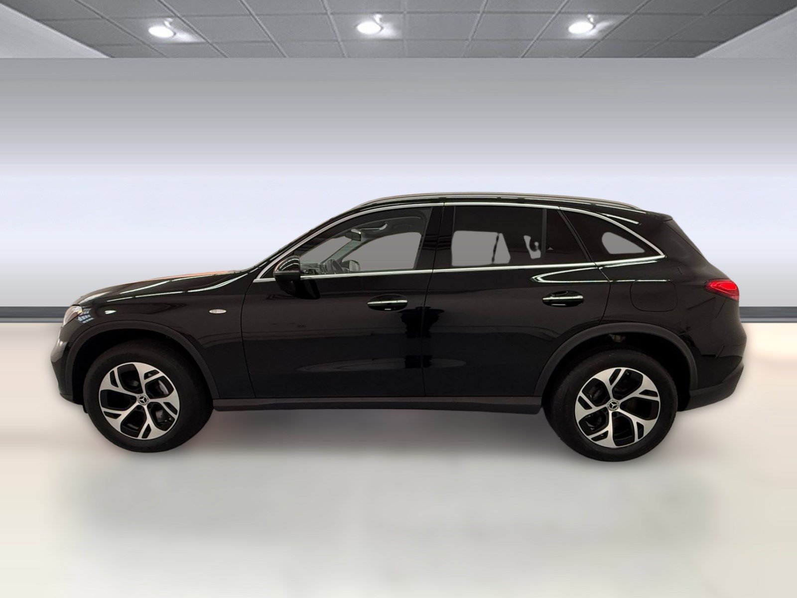 Certified 2025 Mercedes-Benz GLC 350e 4MATIC image 42