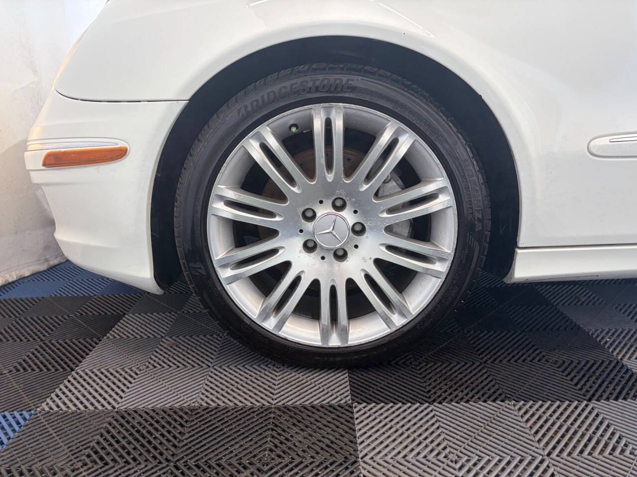 Used 2007 Mercedes-Benz E 350 Sedan image 29