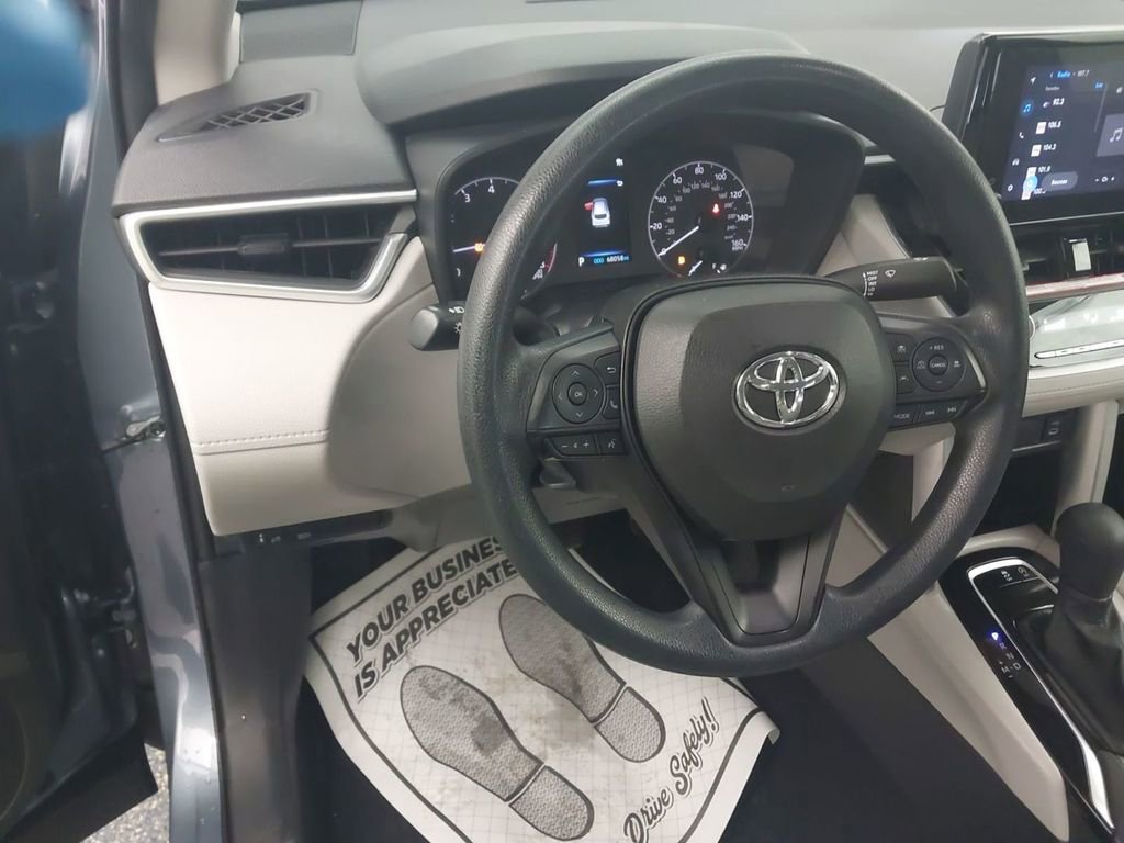 Used 2023 Toyota Corolla Cross L image 47