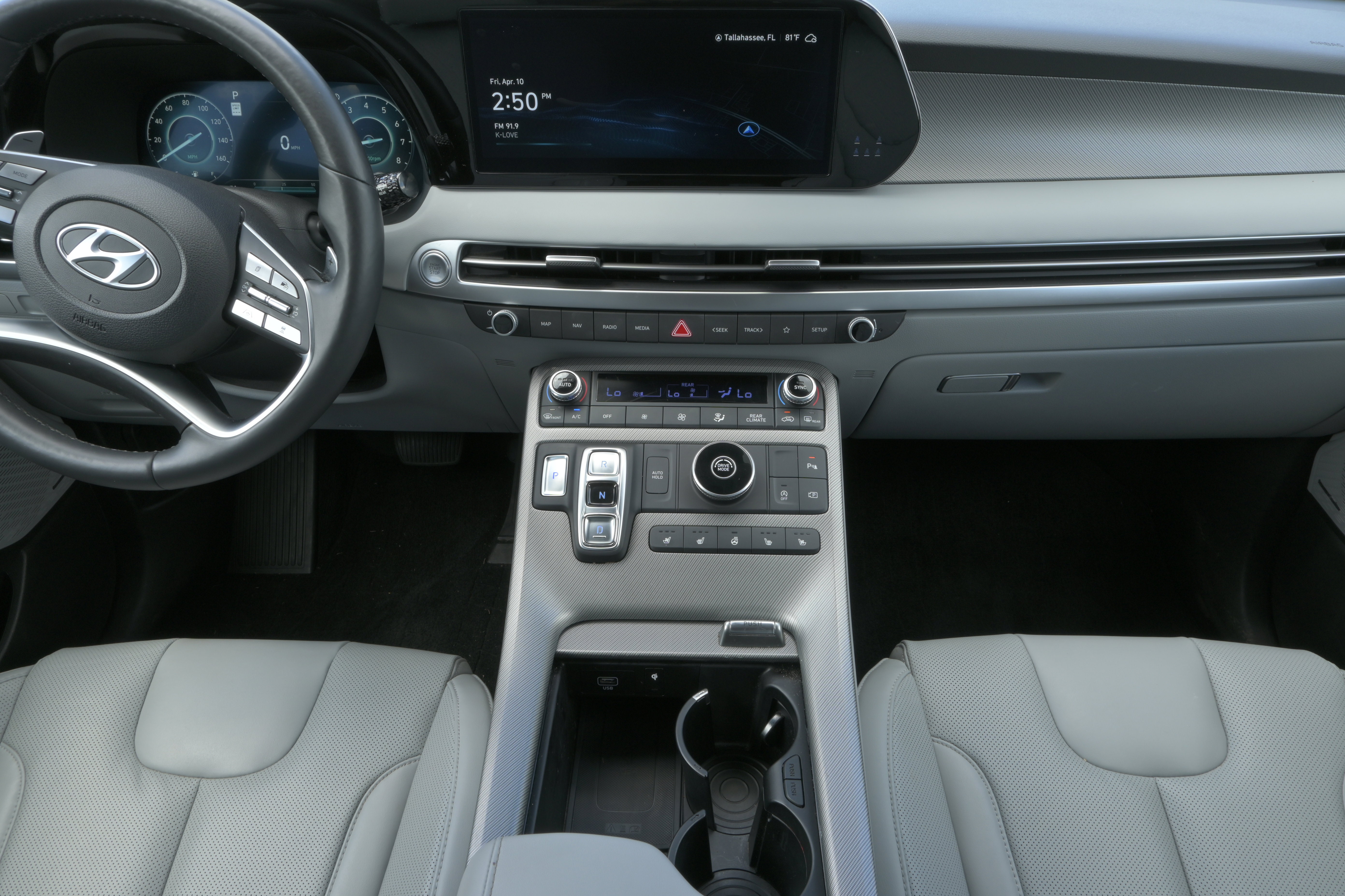 Used 2024 Hyundai Palisade SEL w/ Premium Package image 14