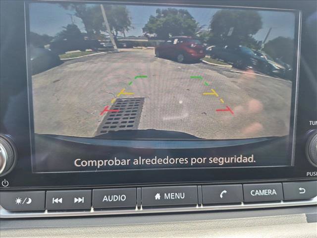 Used 2023 Nissan Rogue SV FWD image 13