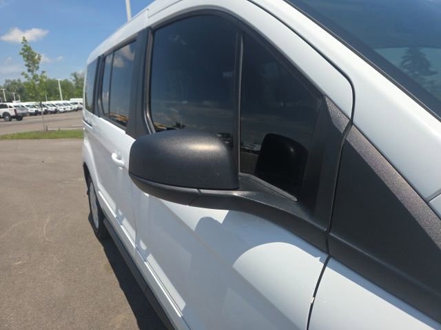 Used 2022 Ford Transit Connect XLT FWD image 5