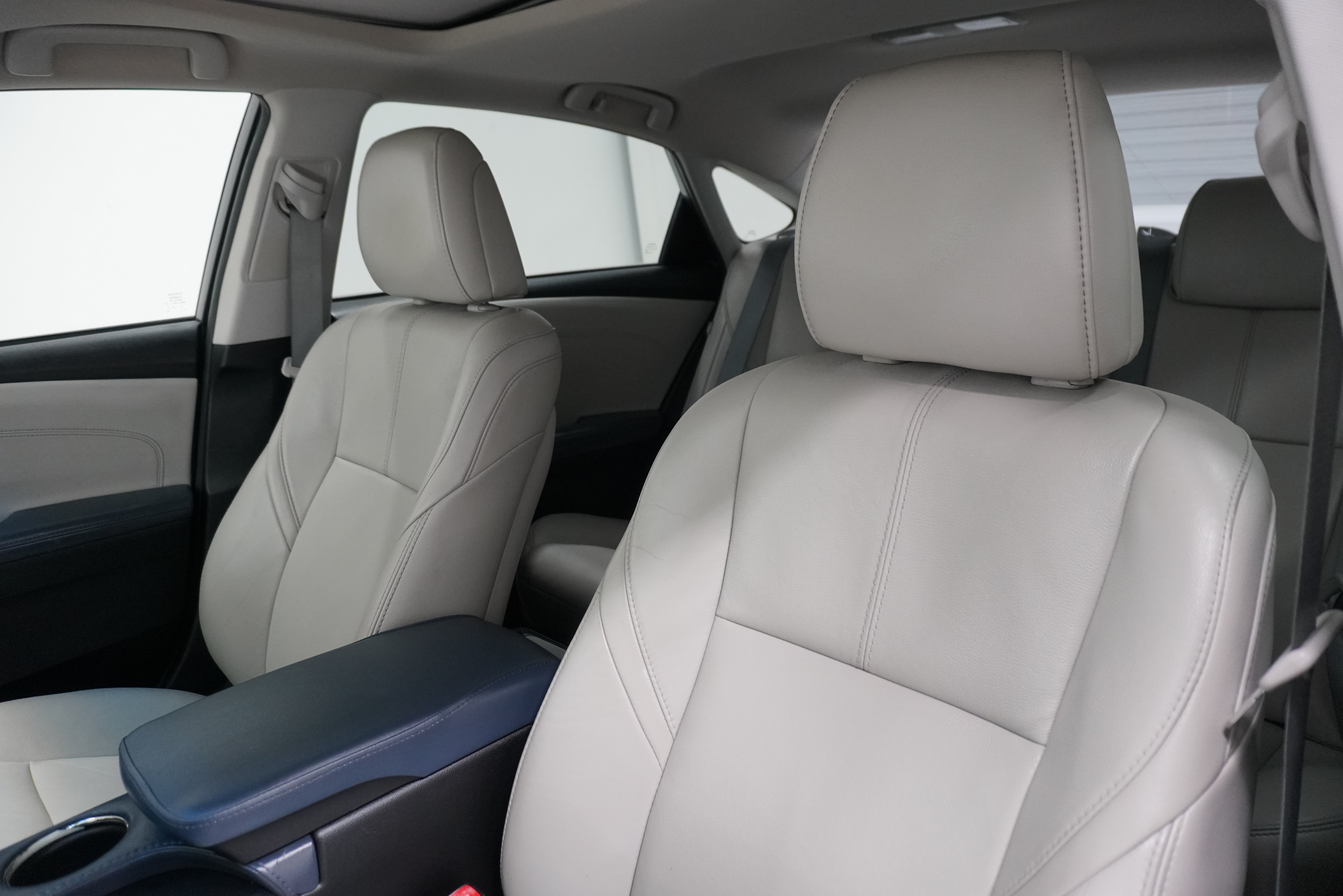 Used 2014 Toyota Avalon XLE Premium FWD image 11