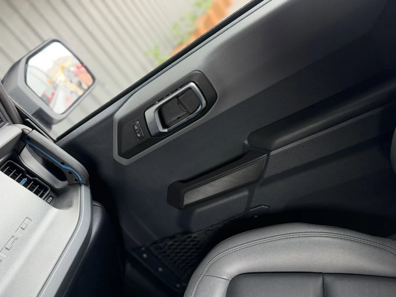 Used 2024 Ford Bronco Black Diamond image 38