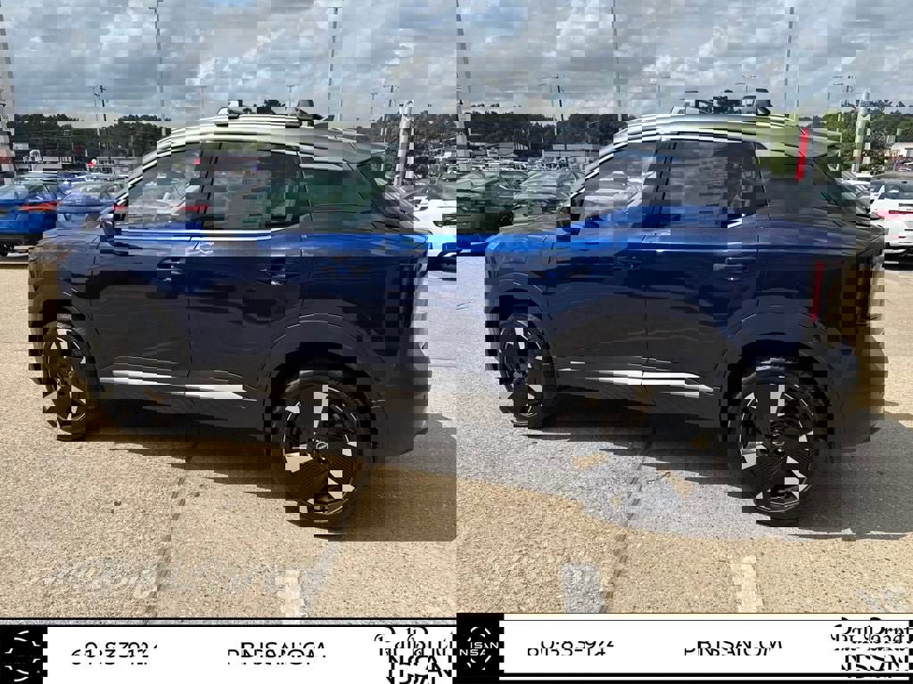 New 2025 Nissan Kicks SR image 15