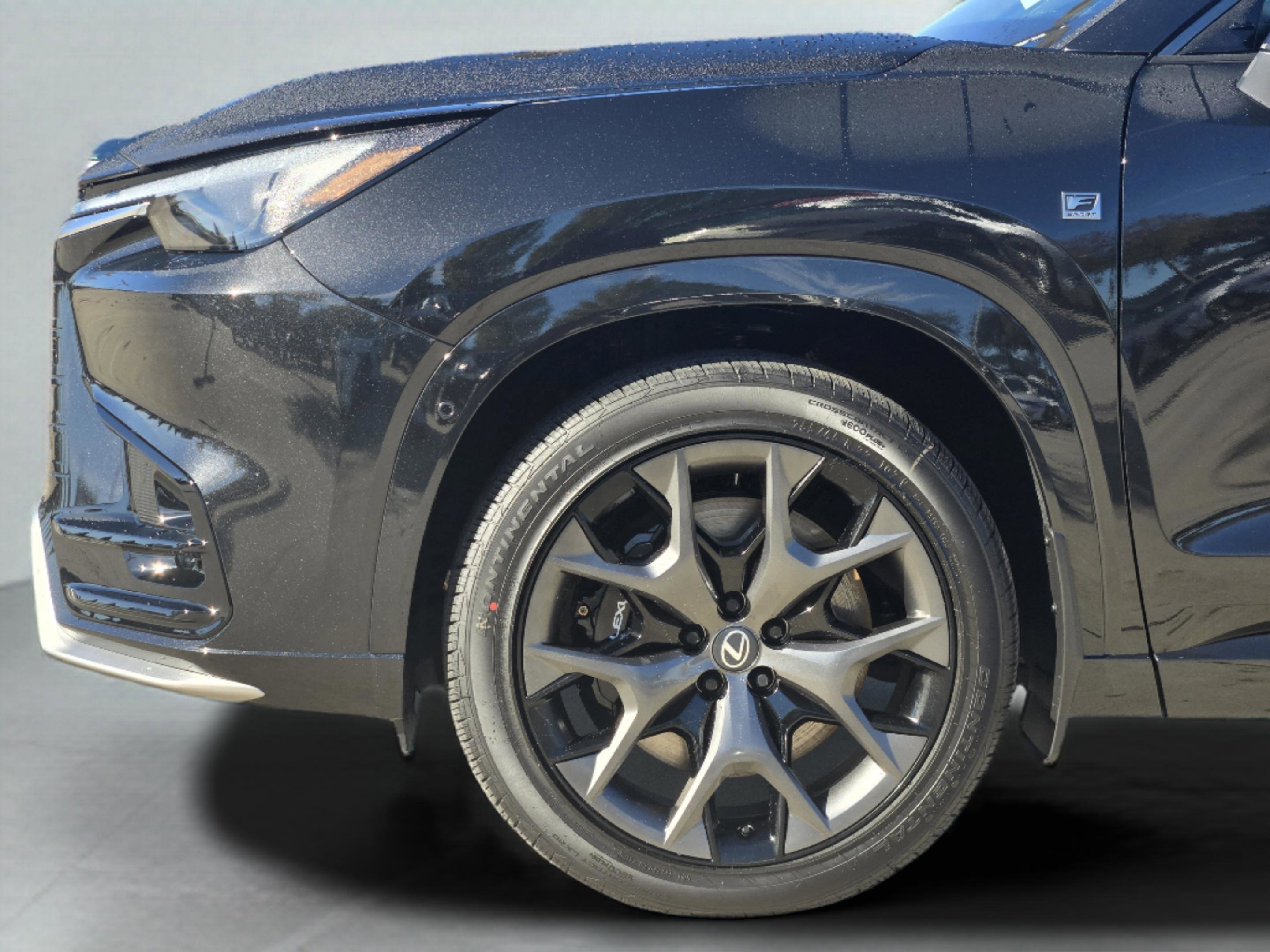 New 2026 Lexus TX 500h AWD image 6