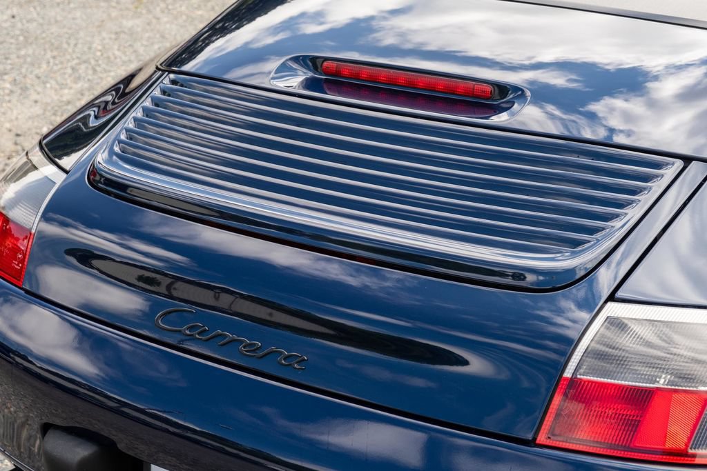 Used 1999 Porsche 911 Carrera RWD image 48