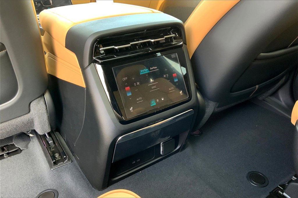 New 2025 Cadillac Escalade IQ Sport 2 w/ LPO, ONYX Package image 20