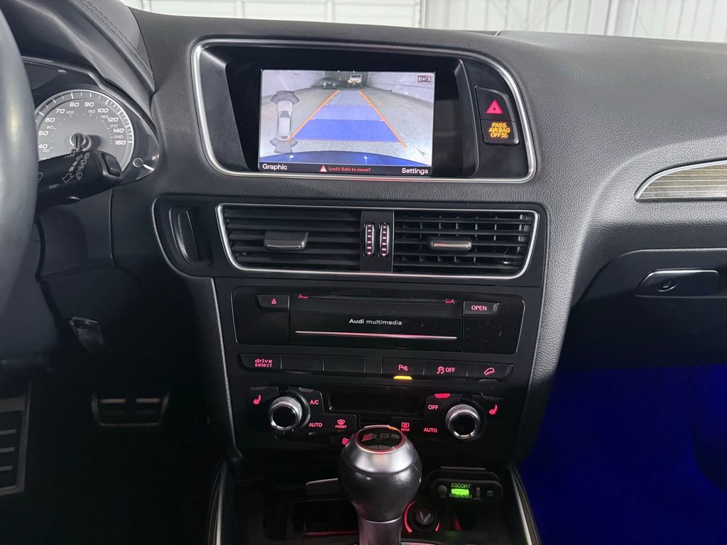 Used 2015 Audi SQ5 Prestige w/ Prestige Package image 22