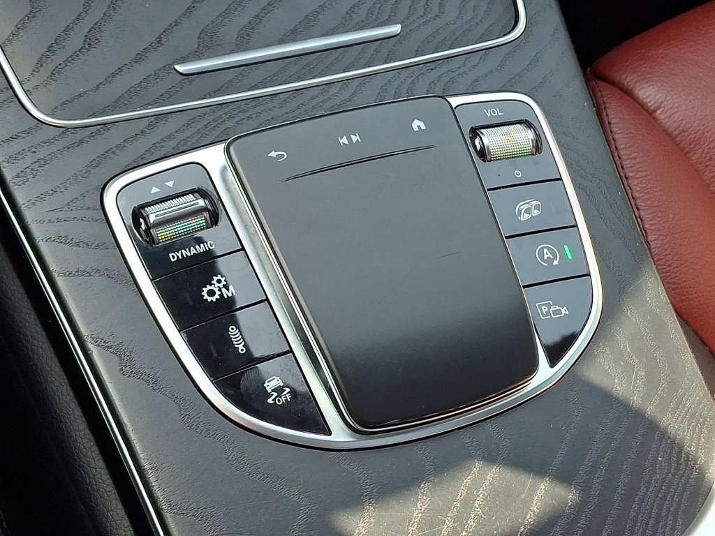 Used 2022 Mercedes-Benz GLC 43 AMG 4MATIC image 27