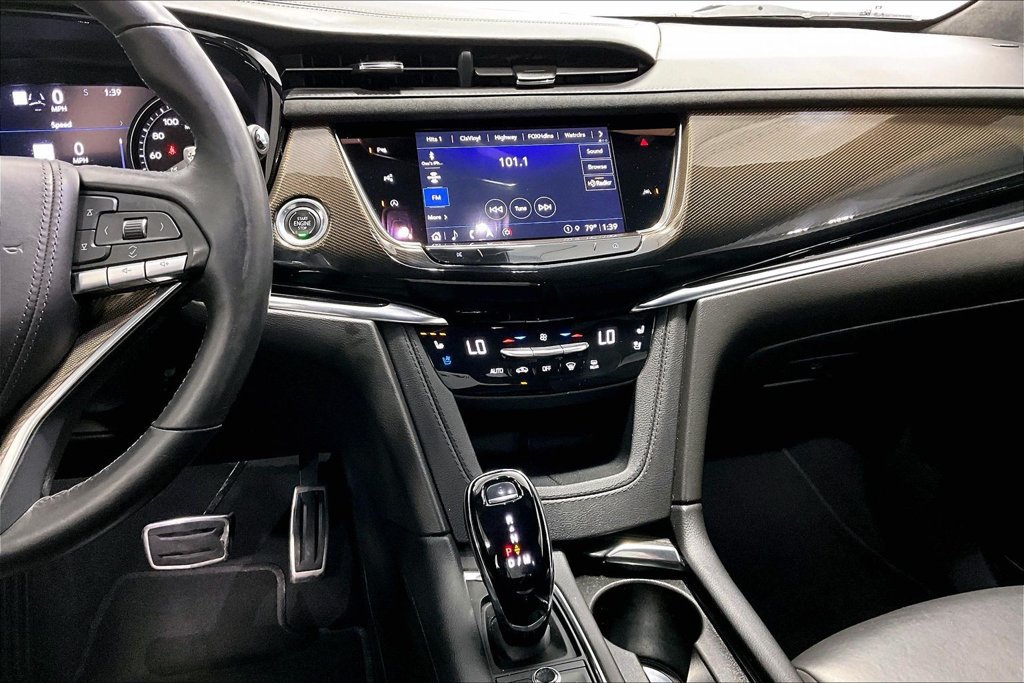 Used 2023 Cadillac XT6 Sport w/ Platinum Package AWD/4WD image 7
