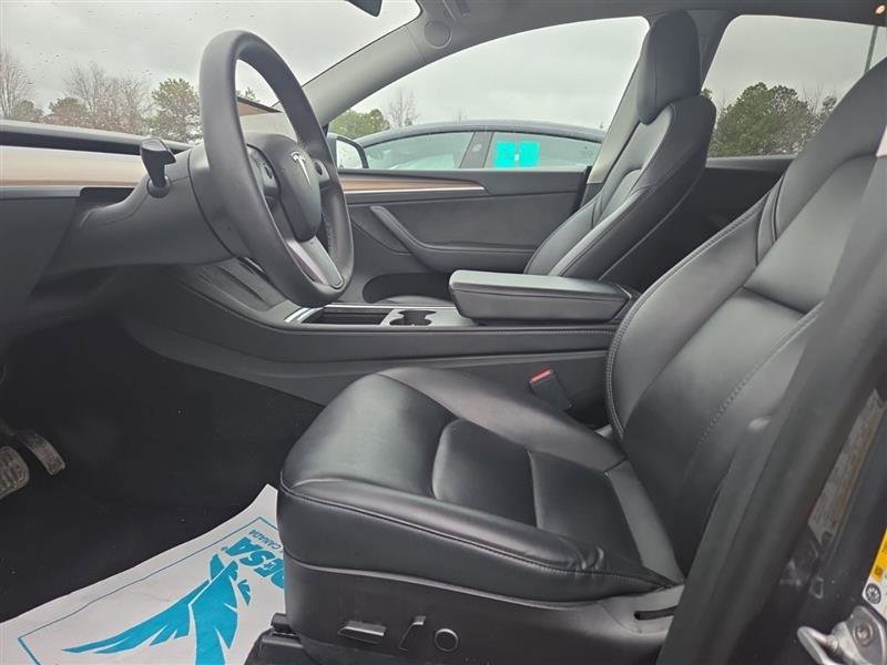 Used 2023 Tesla Model Y Long Range image 7