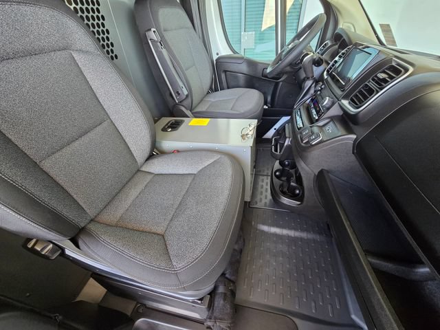 Used 2025 RAM ProMaster 2500 w/ Quick Order Package 22G SLT FWD image 9