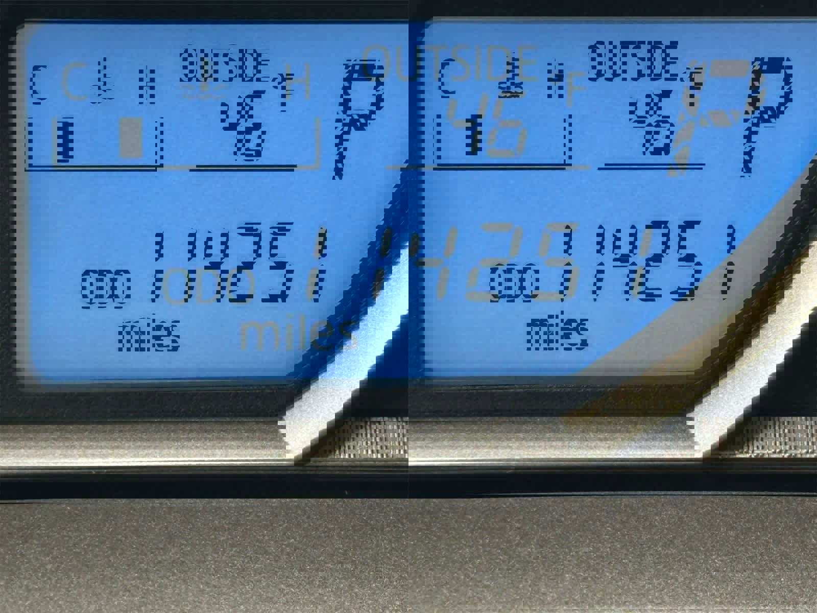 Used 2015 Toyota RAV4 XLE image 25