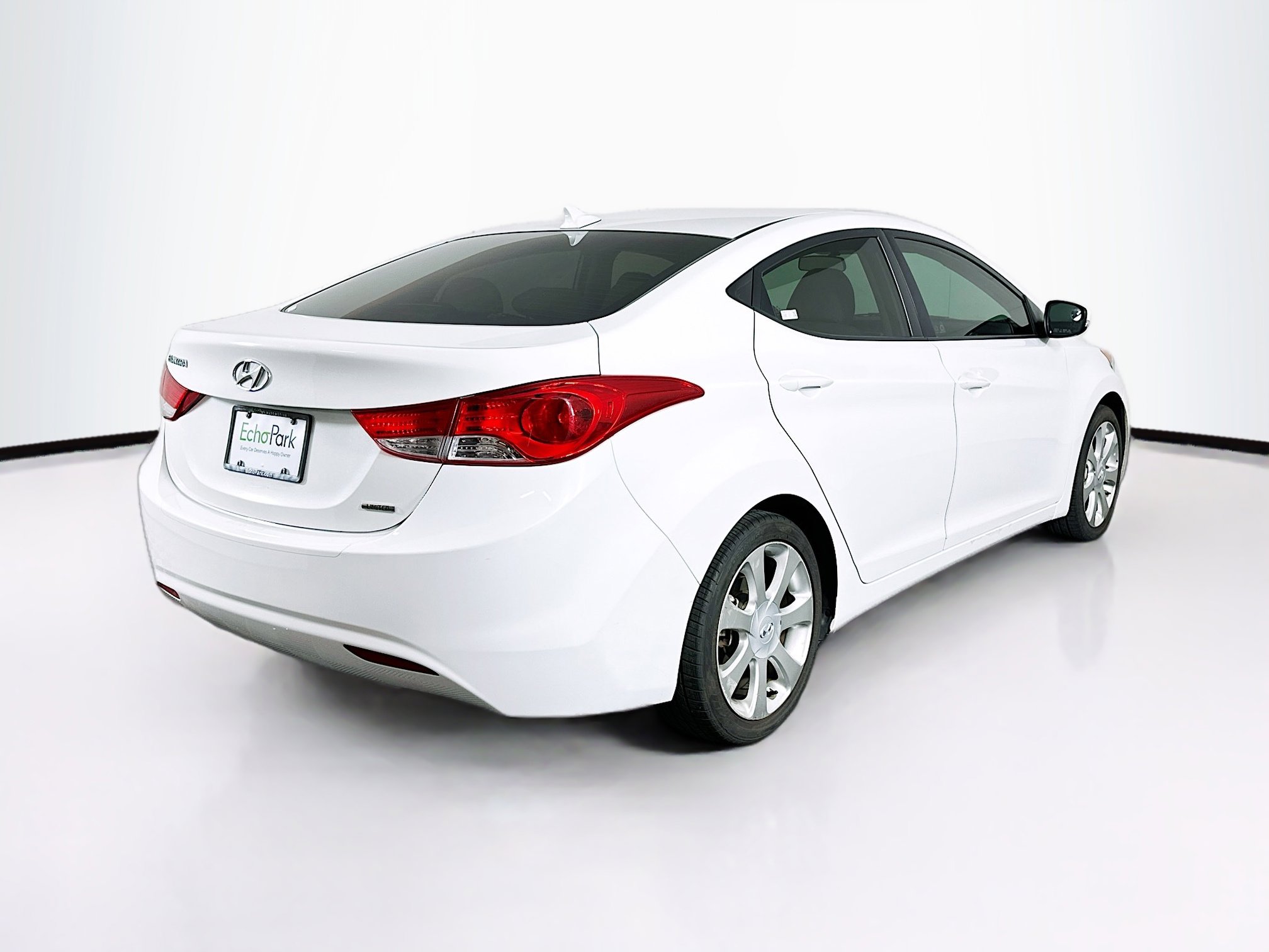 Used 2011 Hyundai Elantra Limited FWD image 9