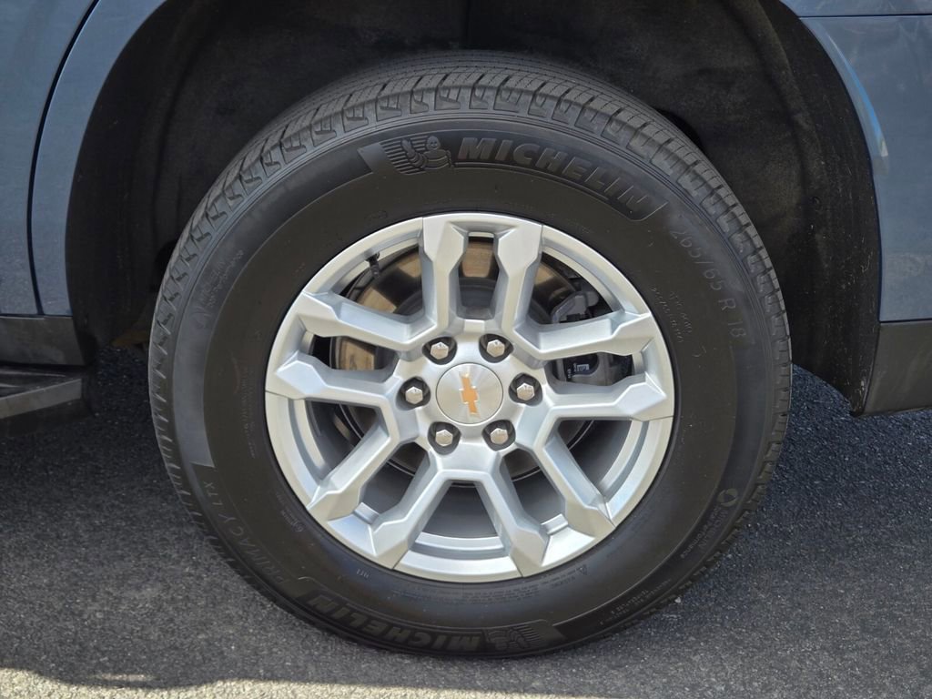 Used 2025 Chevrolet Tahoe LT AWD/4WD image 9