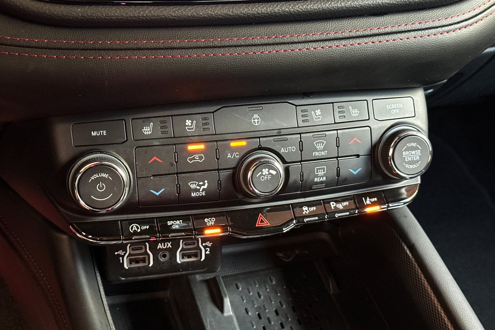 Used 2025 Dodge Durango GT AWD/4WD image 22