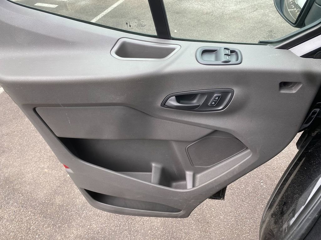Used 2023 Ford Transit 350 XLT image 11