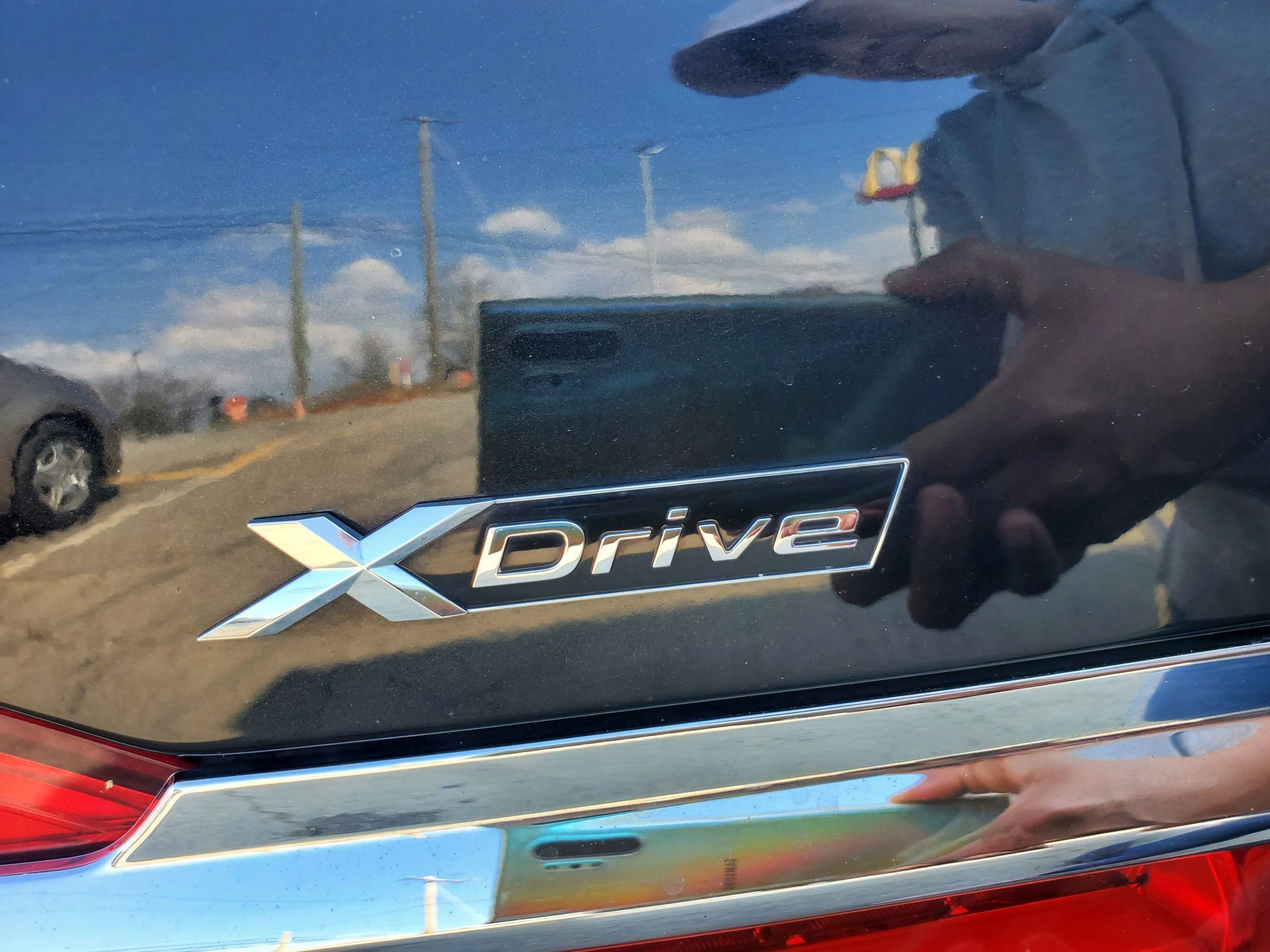 Used 2018 BMW 750i xDrive image 9