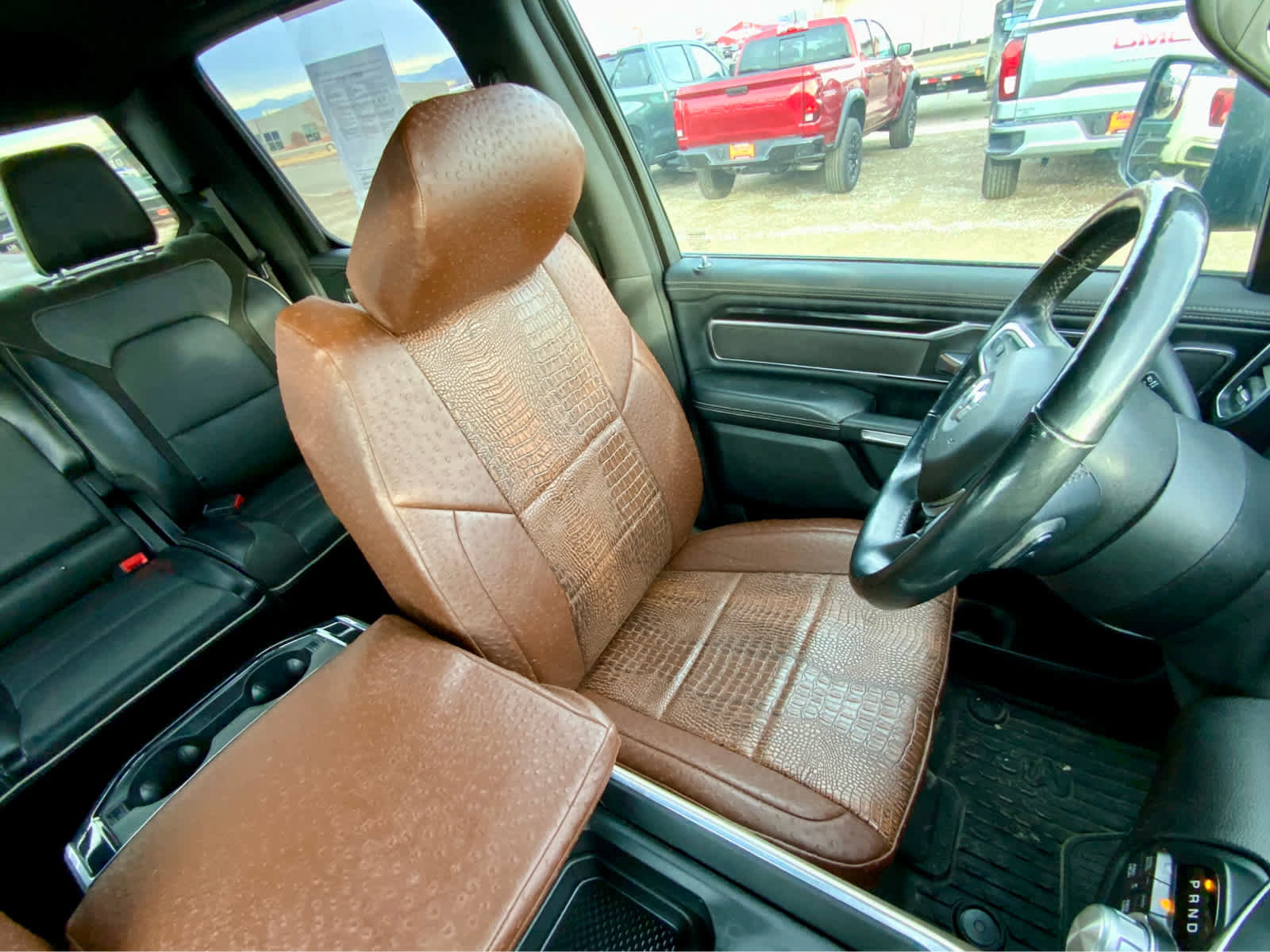 Used 2019 RAM 1500 Laramie image 30