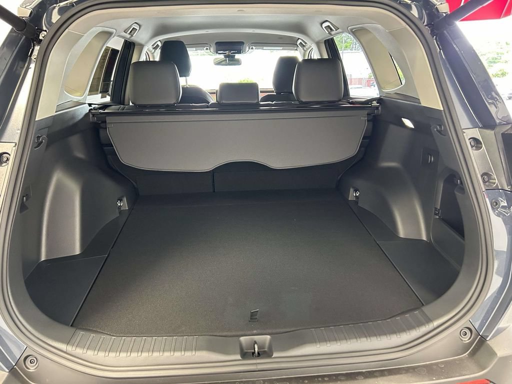 Used 2026 Toyota RAV4 XLE Premium FWD image 12