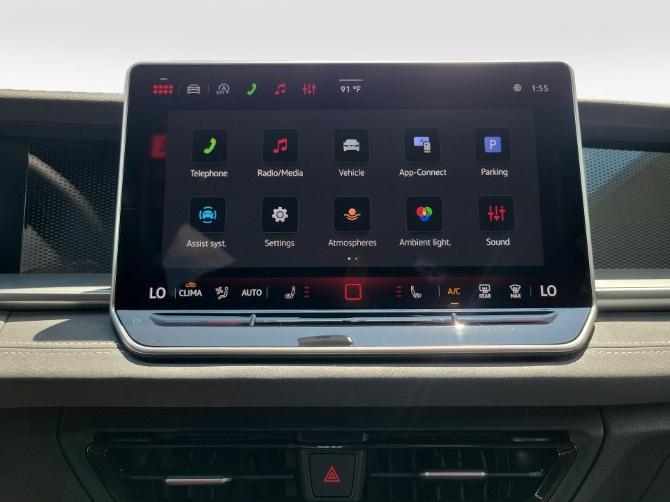 New 2026 Volkswagen Tiguan SE R-Line FWD image 17