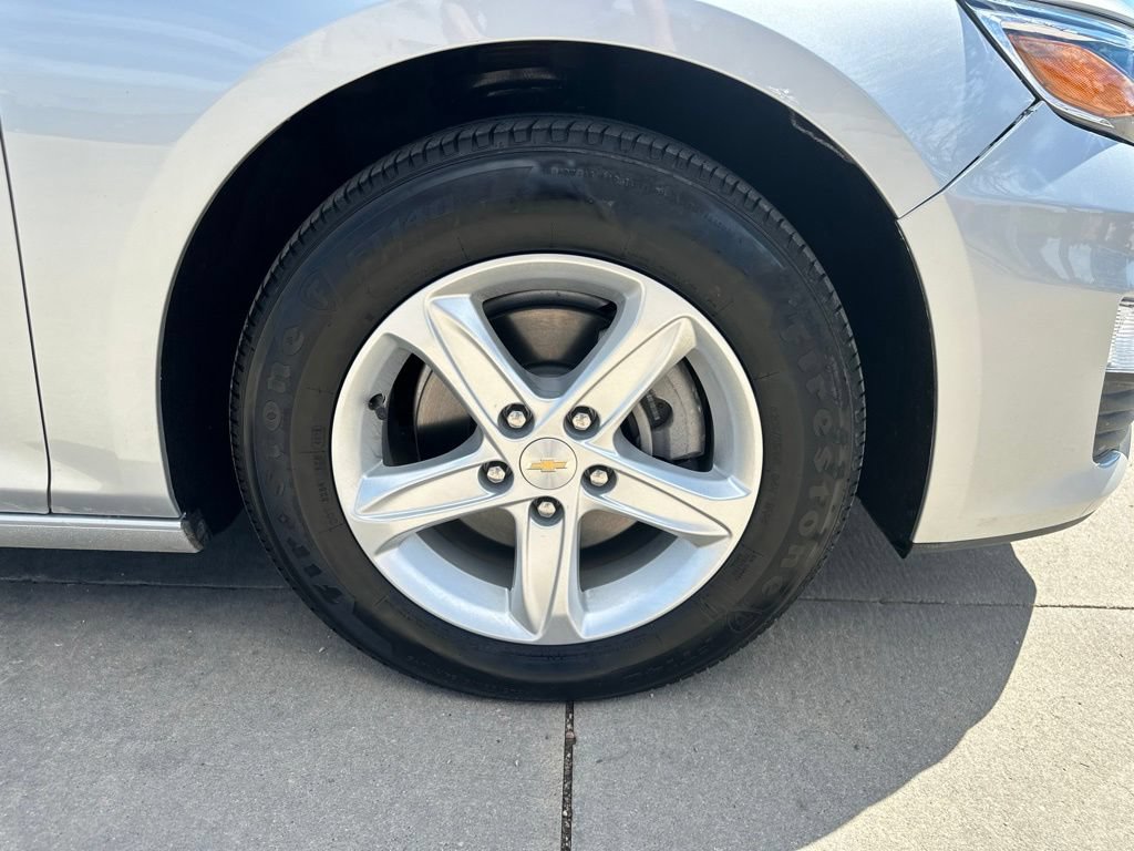 Certified 2019 Chevrolet Malibu LS FWD image 35
