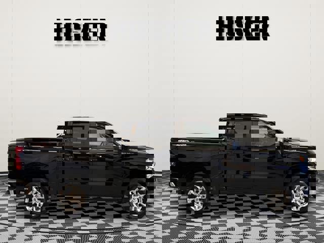 Certified 2022 Chevrolet Silverado 1500 LT image 2