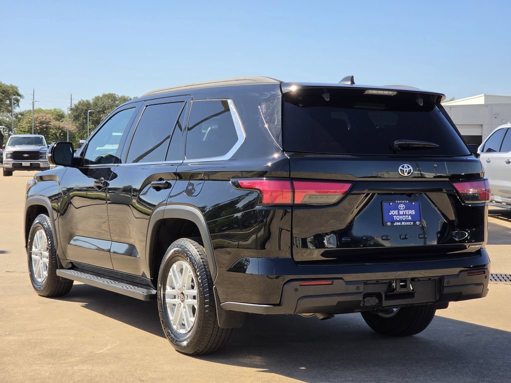 Used 2025 Toyota Sequoia SR5 AWD/4WD image 7