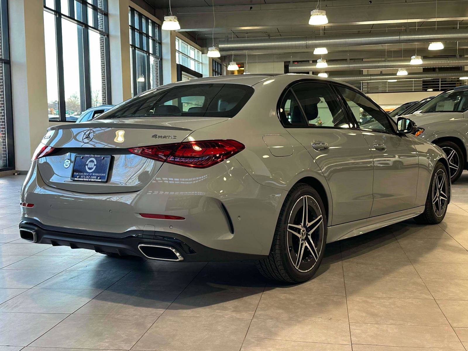 Used 2025 Mercedes-Benz C 300 4MATIC Sedan image 3