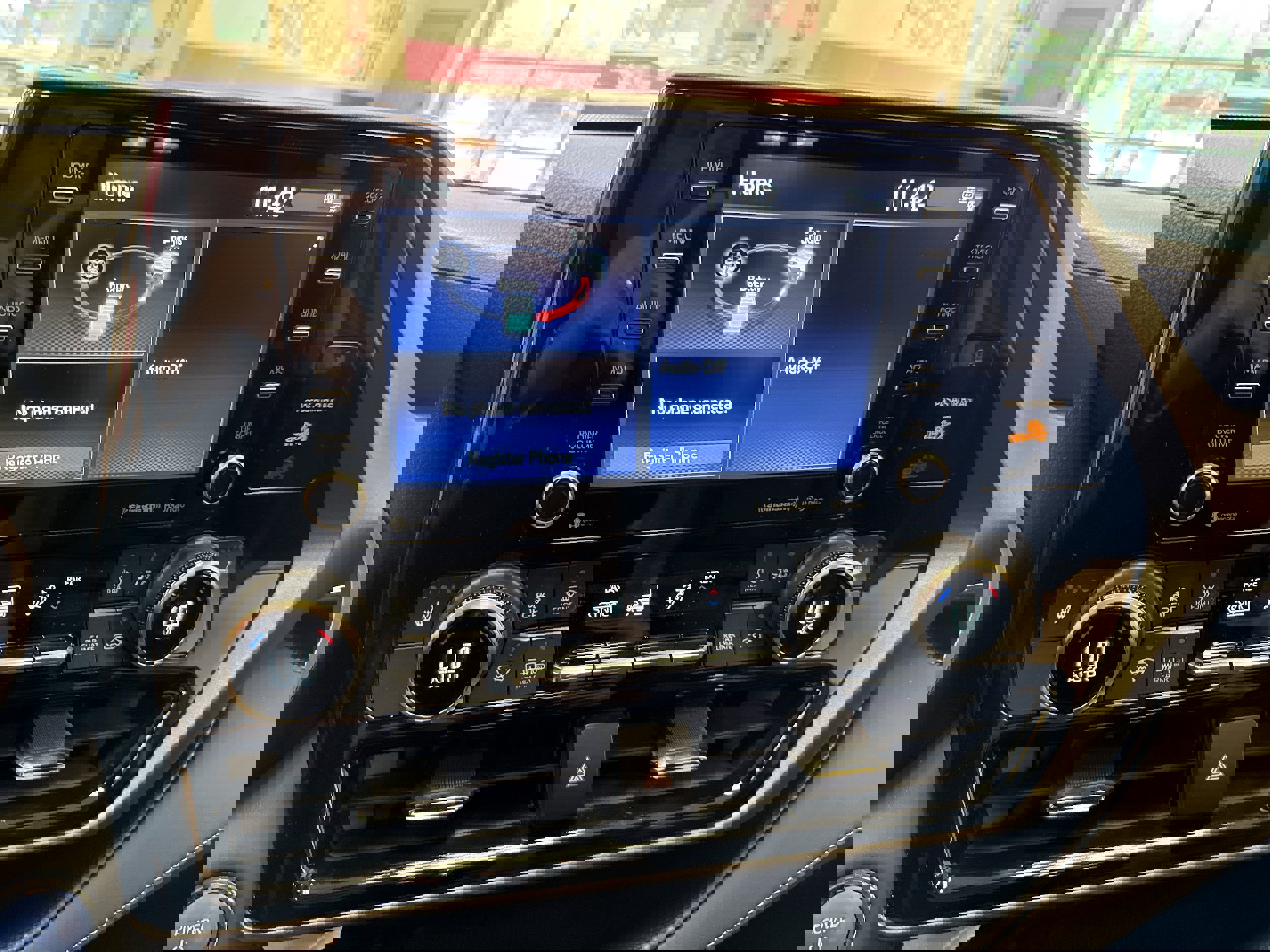 Used 2022 Toyota Highlander XLE image 39