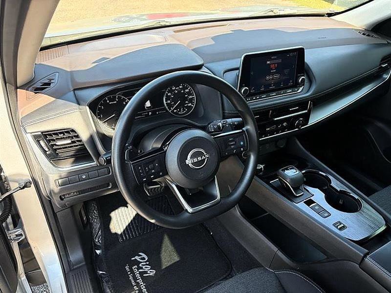 Used 2022 Nissan Rogue SV FWD image 21