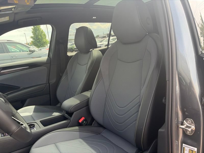 New 2026 Volkswagen Tiguan SE R-Line AWD/4WD image 15