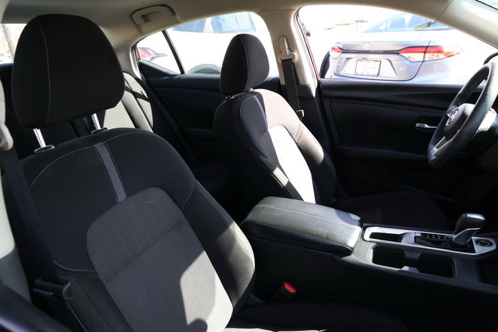 Used 2025 Nissan Sentra SV FWD image 21