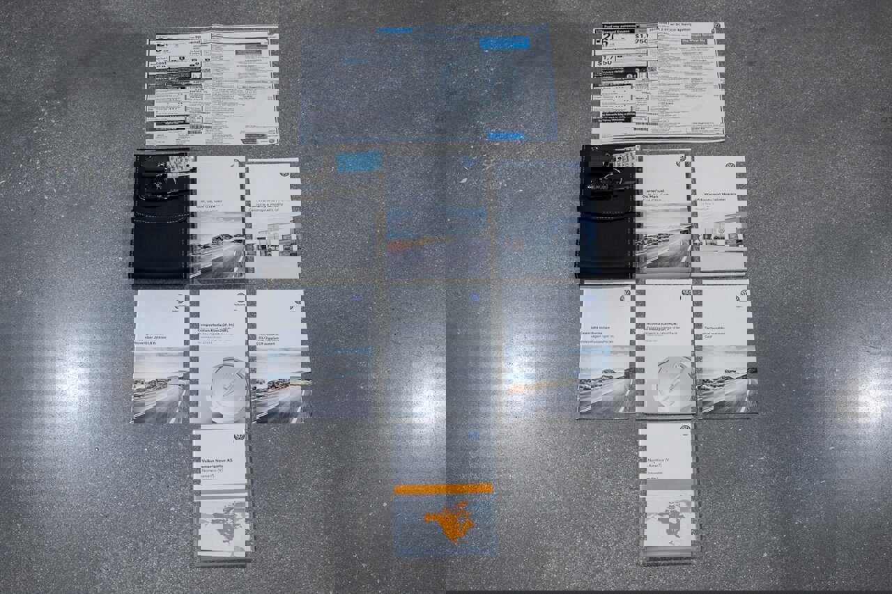 Used 2019 Volkswagen Golf R 4-Door image 21