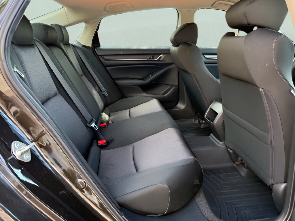 Used 2018 Honda Accord LX image 12