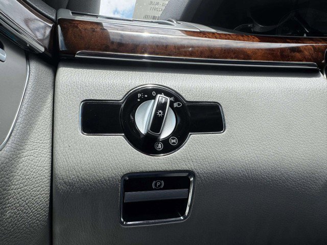 Used 2012 Mercedes-Benz S 550 4MATIC image 22