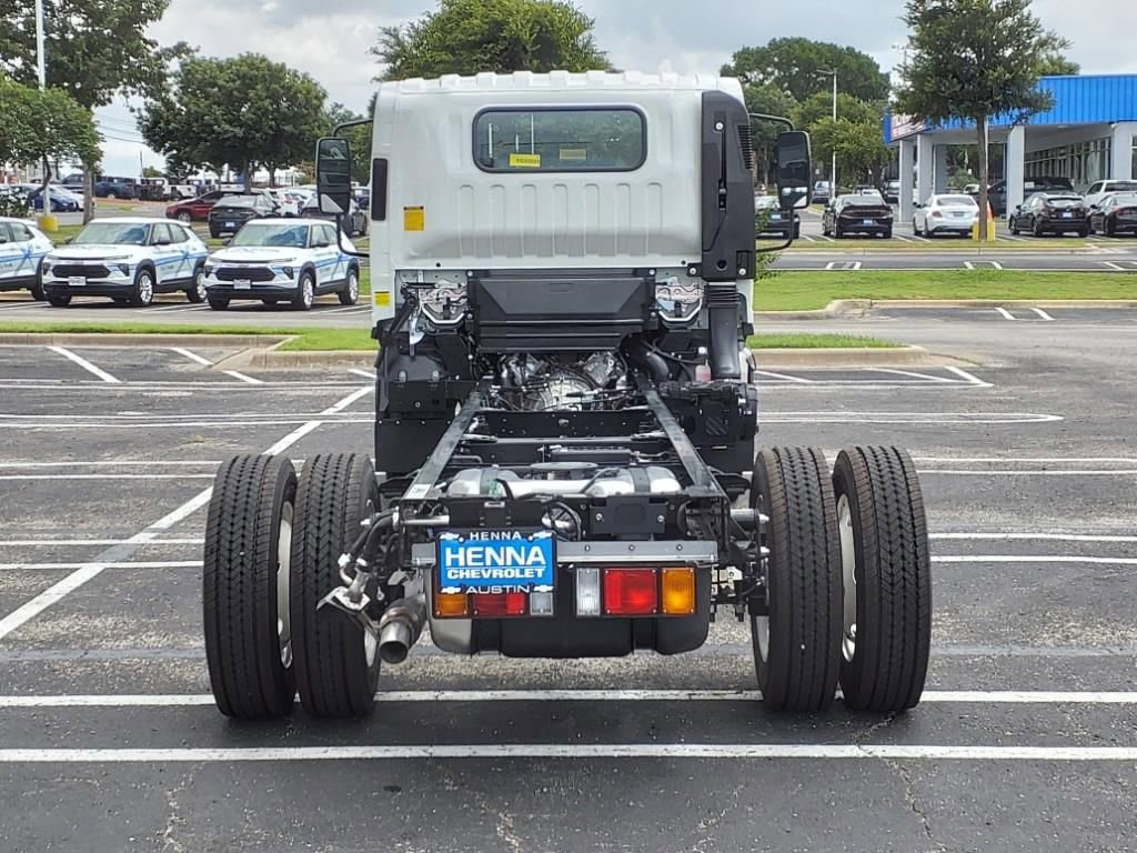 New 2025 Chevrolet Low Cab Forward RWD image 5