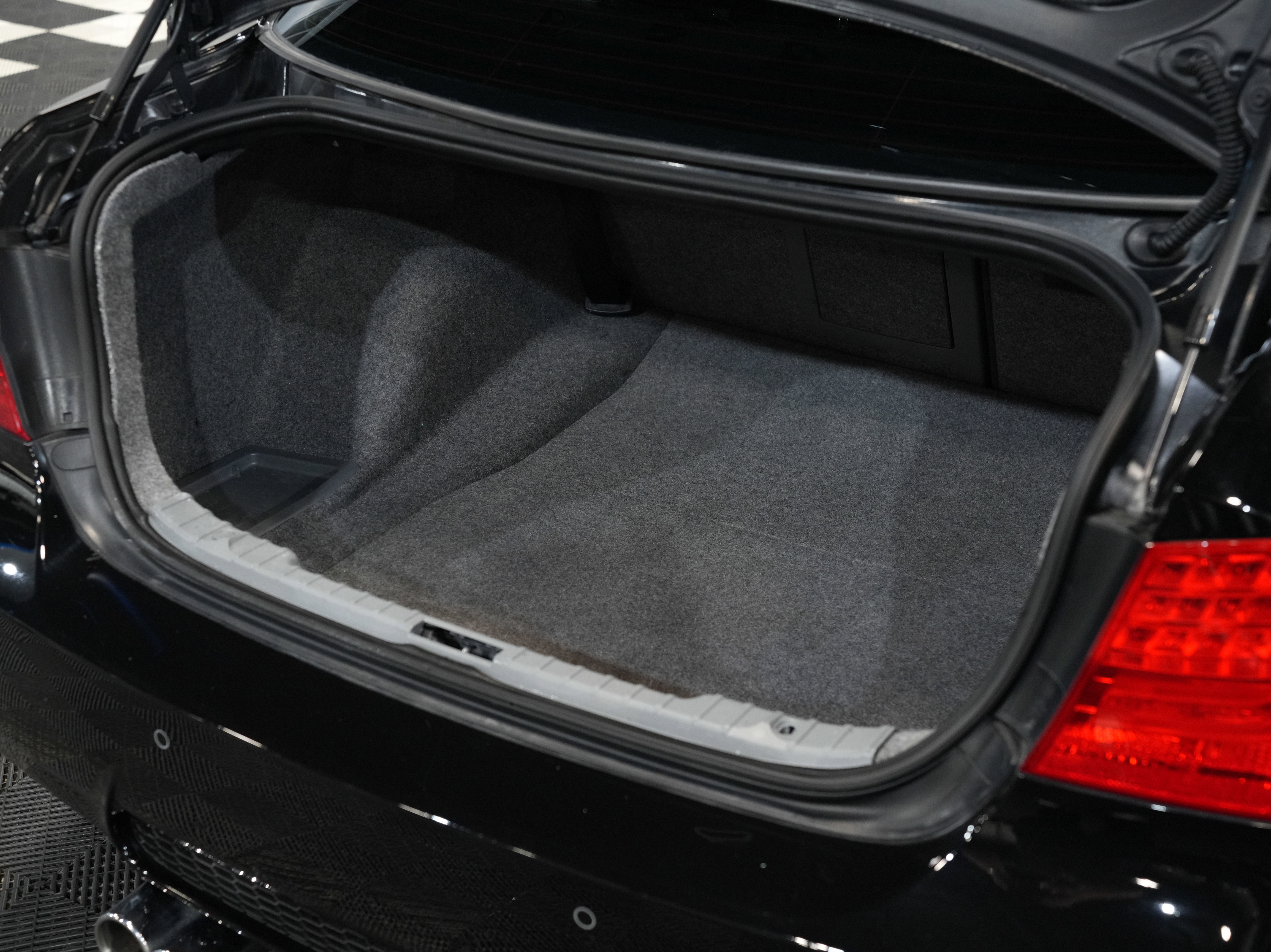 Used 2011 BMW M3 Sedan image 58