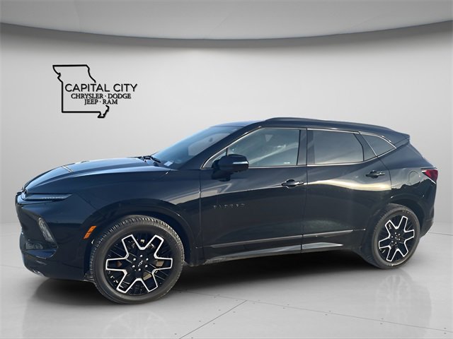 Used 2023 Chevrolet Blazer RS w/ Driver Confidence II Package image 3