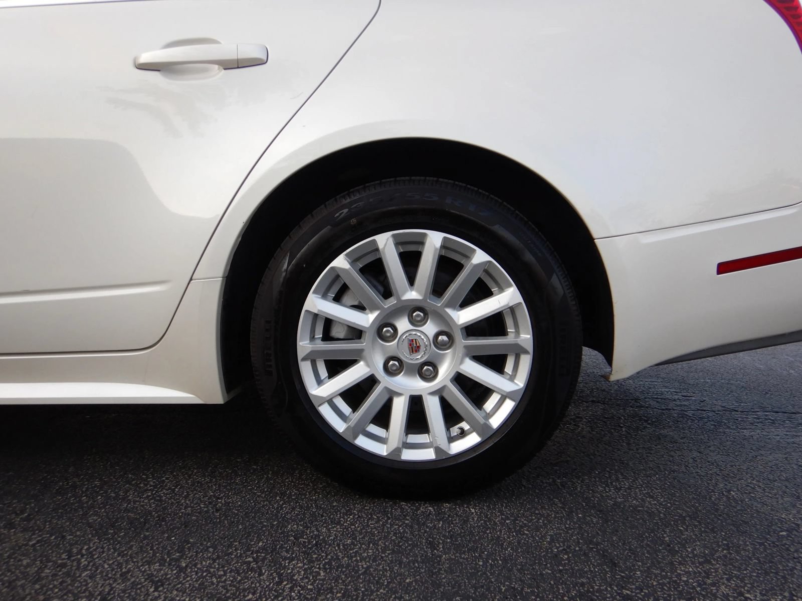Used 2013 Cadillac CTS Luxury AWD/4WD image 31
