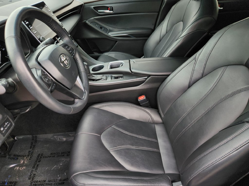 Used 2022 Toyota Avalon XLE FWD image 4